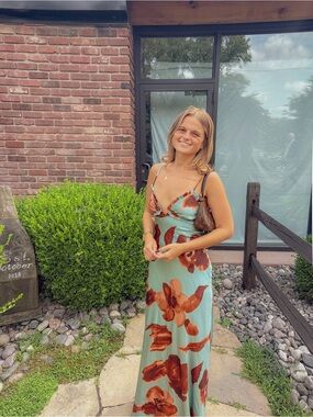 Meet your Posher, Jilli